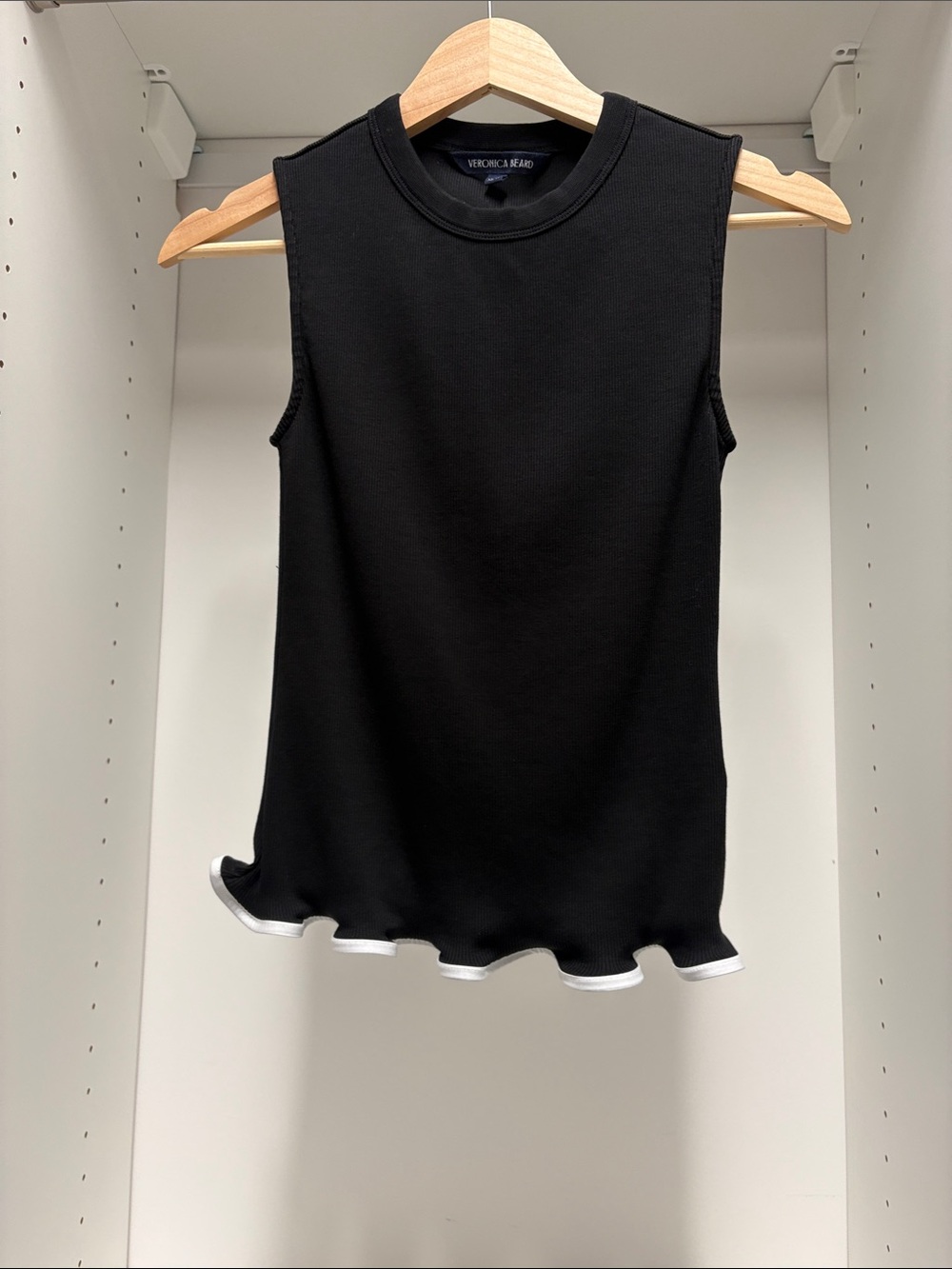 Veronica Beard Elianne Sleeveless Contrast-Trim Top